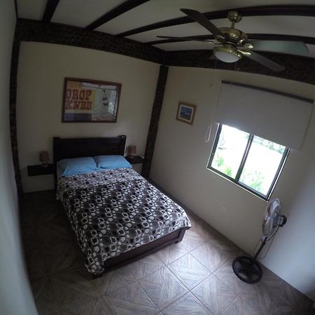 Casa Roja Hostel Montanita Ngoại thất bức ảnh