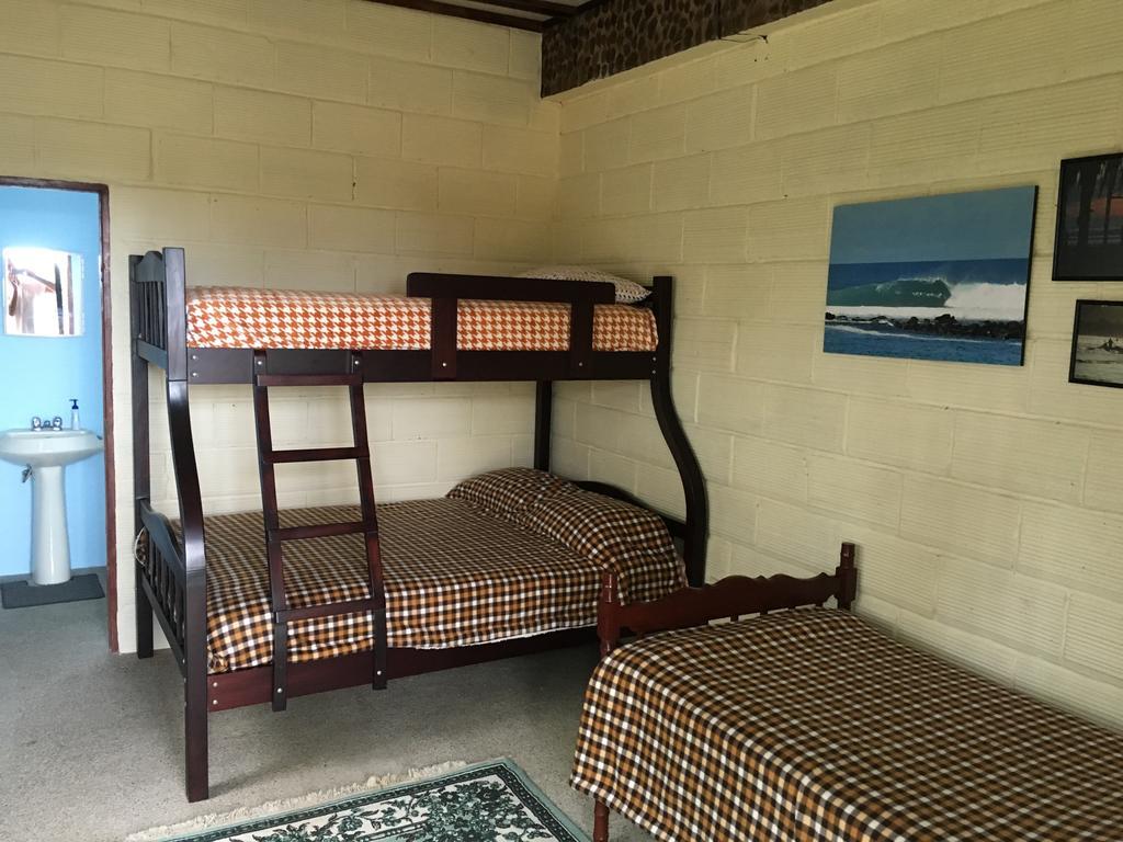 Casa Roja Hostel Montanita Ngoại thất bức ảnh