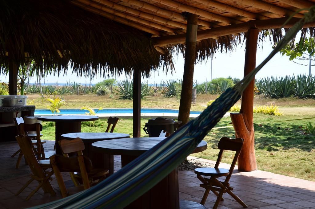 Casa Roja Hostel Montanita Ngoại thất bức ảnh