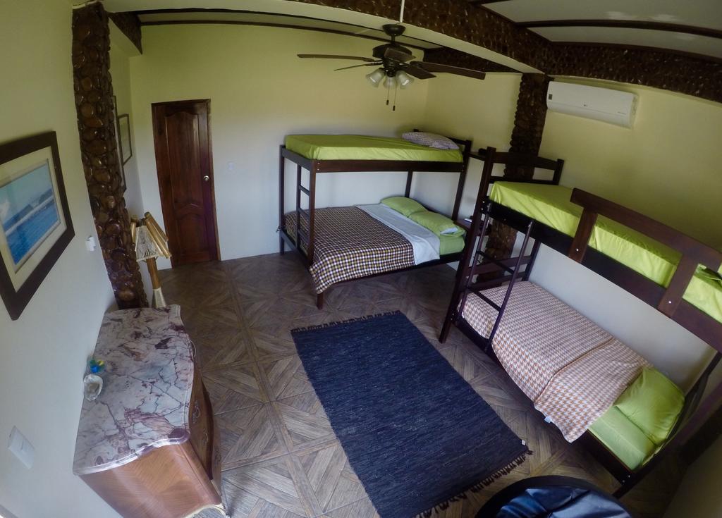 Casa Roja Hostel Montanita Ngoại thất bức ảnh