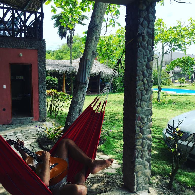 Casa Roja Hostel Montanita Ngoại thất bức ảnh
